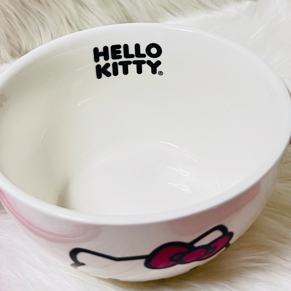 Hello‎ Kitty Bowl - Picture 5 of 6